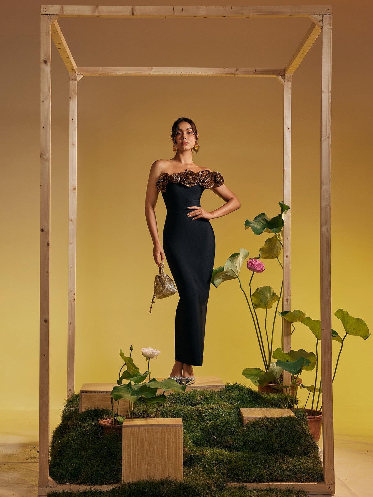 Arnau One Shoulder Flower Bandage Maxi Dress In Gold – Mew Mews