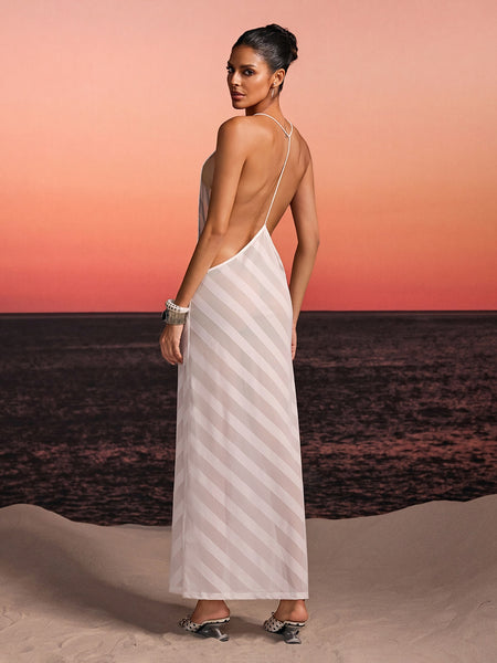Havrel Backless Split Maxi Dress In White – Mew Mews